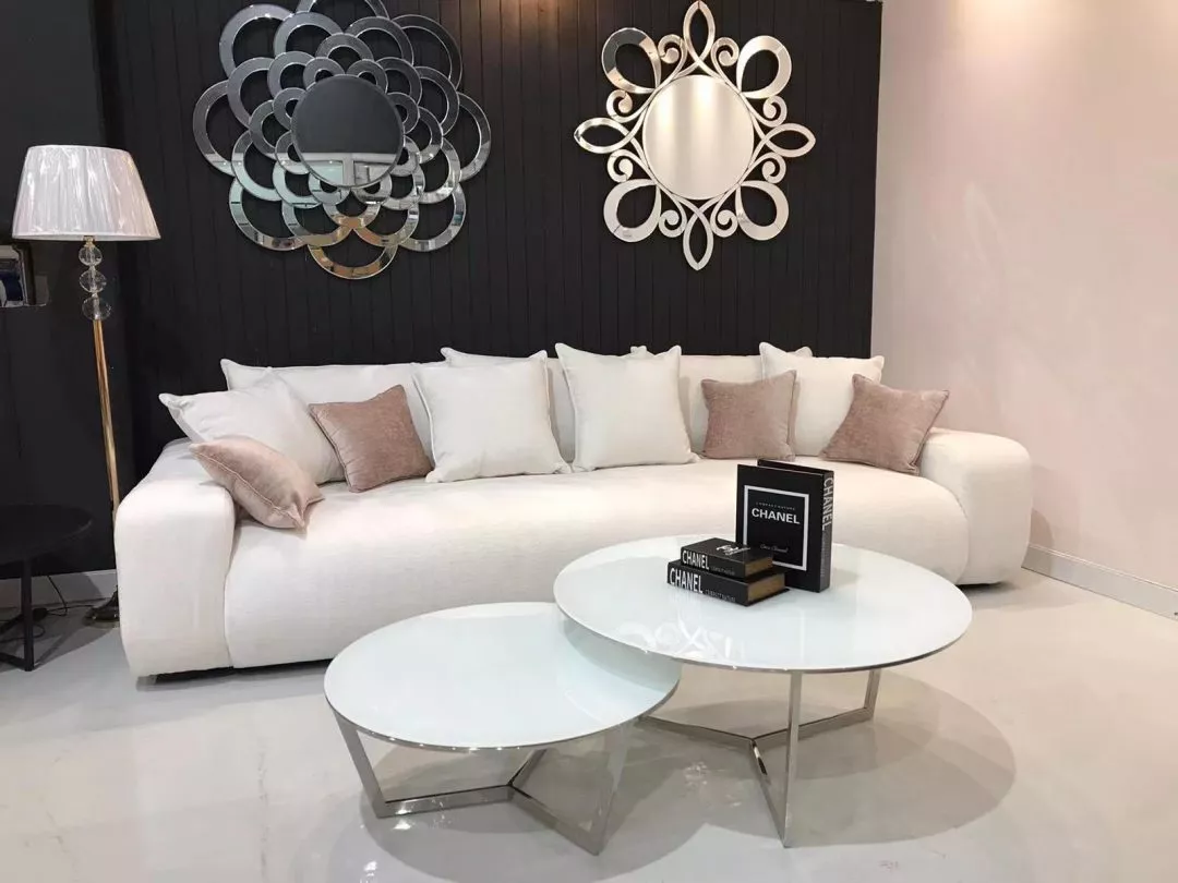 Poppy coffee table